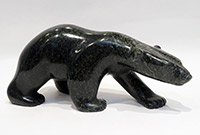 NUNGUSUITOK Quaraq - Ours marchant